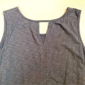 Max Studio Sleeveless T-Shirt Gray Cutout Split Back - Size XL